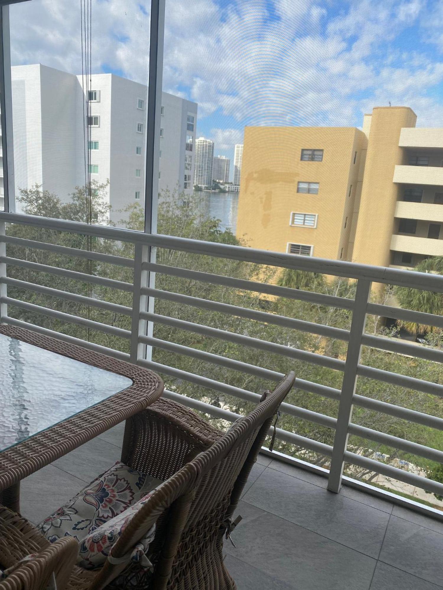 Le Frontenac Villa Sunny Isles Beach Exterior foto